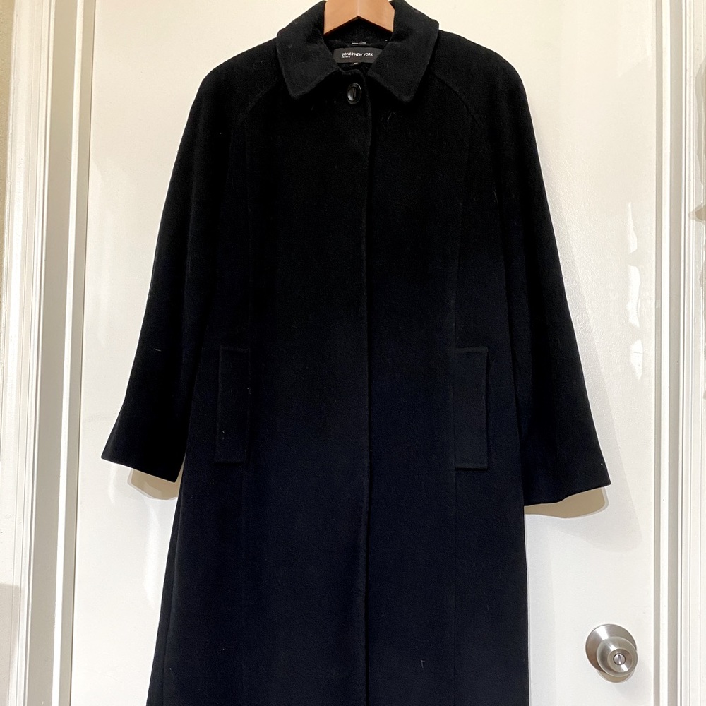 Vintage long wool and cashmere overcoat by Jones New York